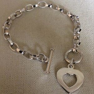 Retired Silpada 925 silver link bracelet w/heart charm